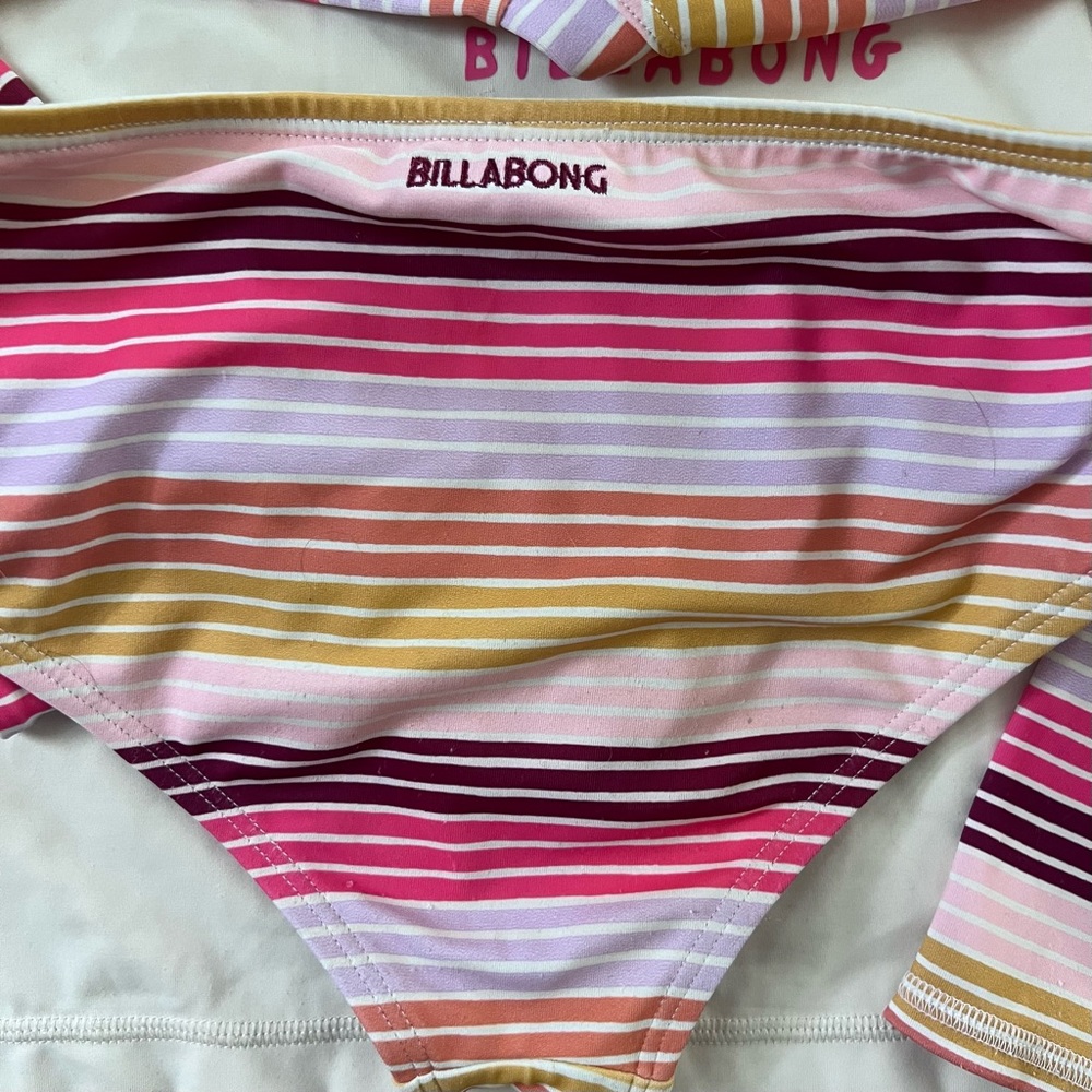 Billabong 2-piece Rashguard Set - Picture 4 of 4
